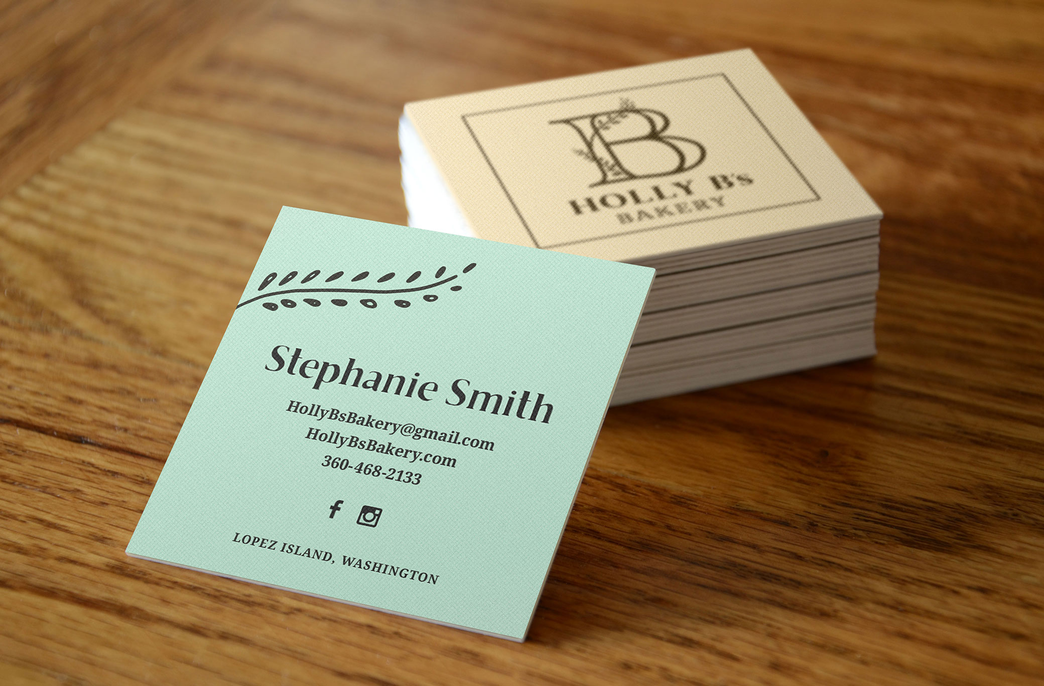 hollyb_business_card_2080x1367-2